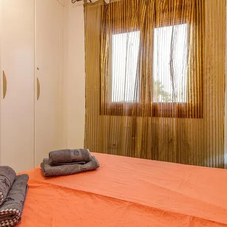 Apartment Gorgeous In Orihuela